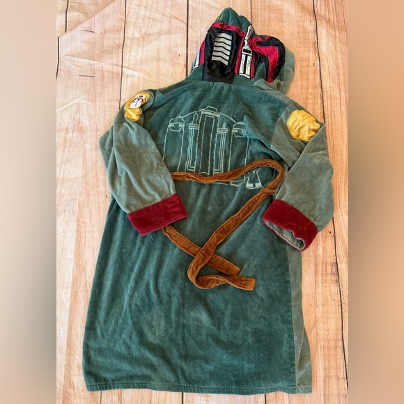 Star Wars Boba Fett Hooded Bathrobe for Men/Women | One Size Fits Most Adults - Picture 8 of 8